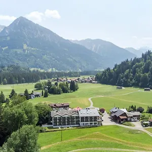 Hotel Wohlfühlhotel Frohsinn, Fischen im Allgäu